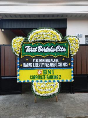 Papan Bunga Duka di Rasanae Barat